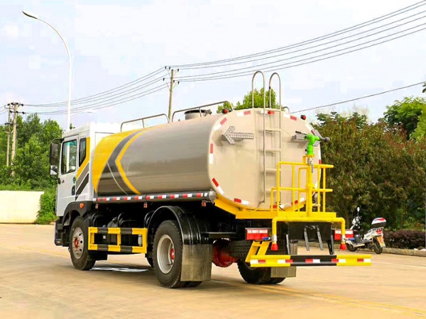 國六東風(fēng)D9 12噸/14噸灑水車